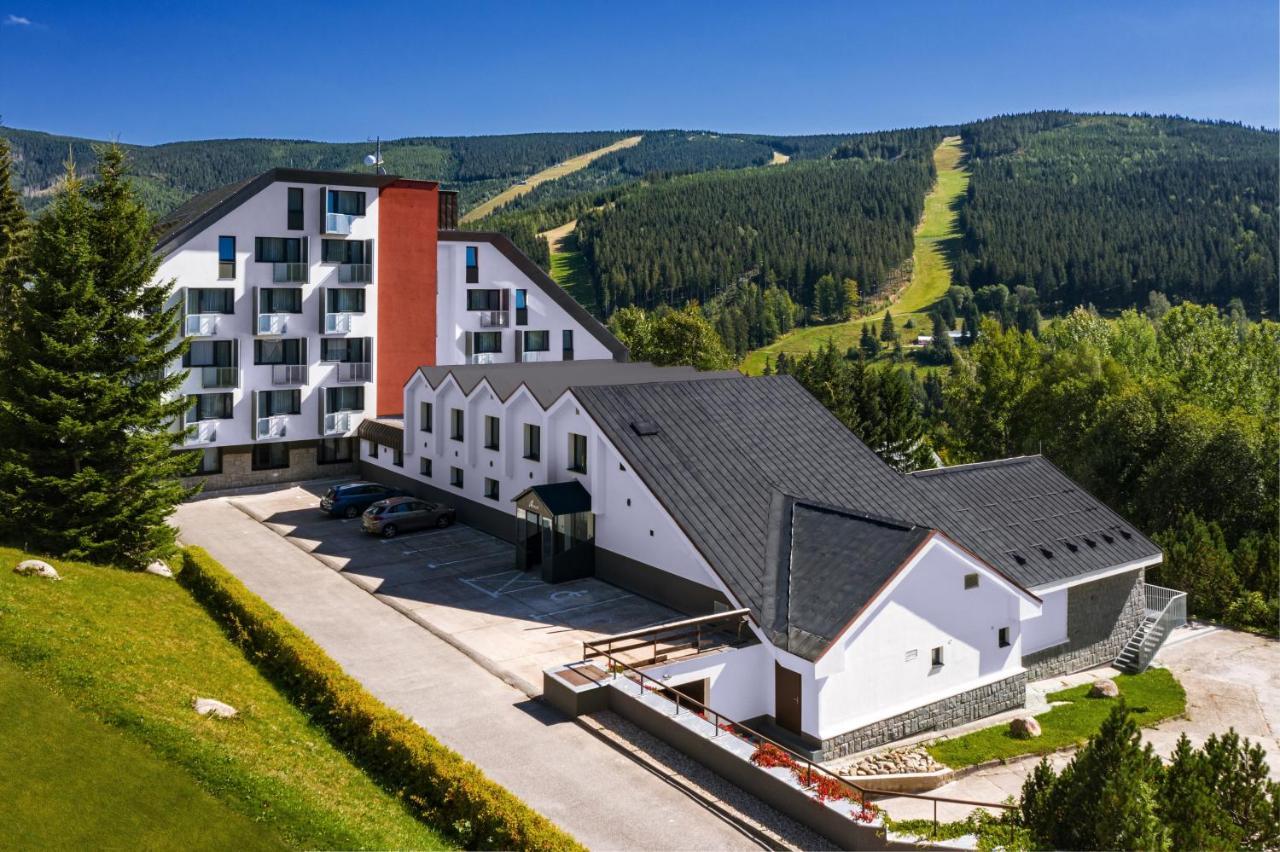 Wellness Hotel Astra Špindlerŭv Mlýn Dış mekan fotoğraf